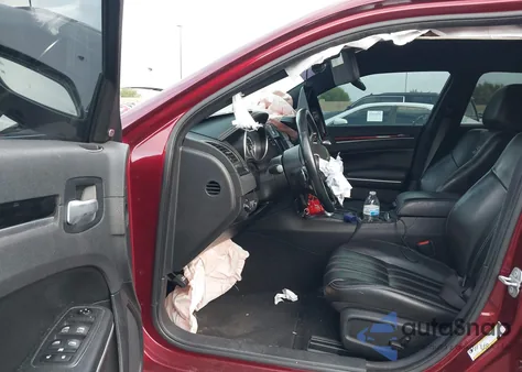 2021 Chrysler 300 300S z USA, uszkodzony, nr VIN 2C3CCABG0MH541253